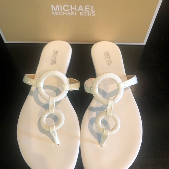MICHAEL KORS NWT SANDALS LEATHER WHITE 7.5 - Picture 5 of 7